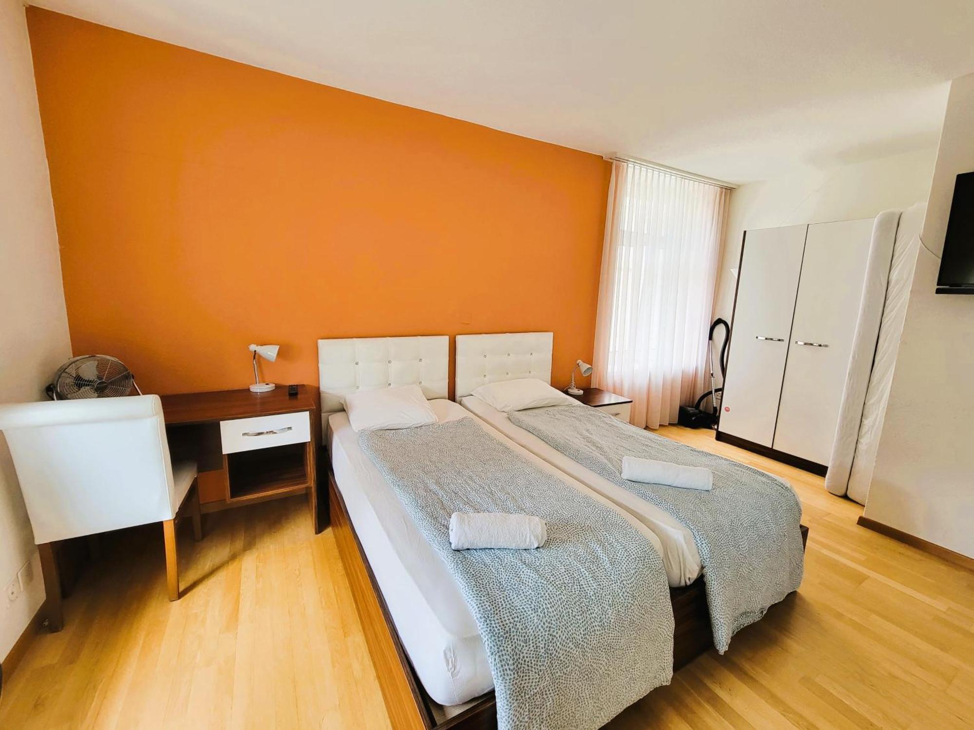 Renovated Near Sees - Self Checkin Apartemen